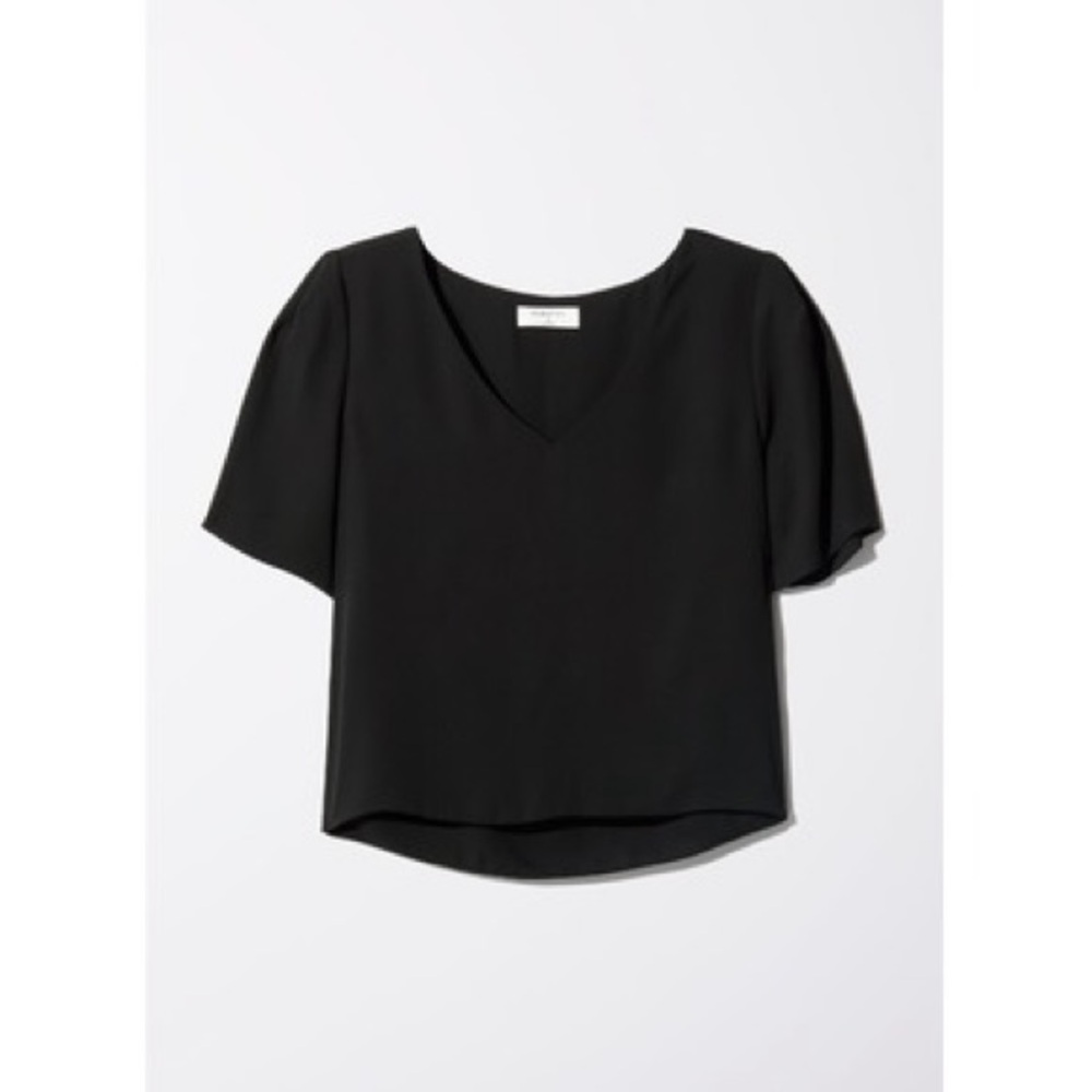Aritzia Babaton Randy Short-Sleeved Blouse - Size Medium